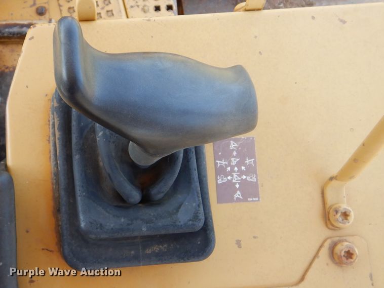 image for item DG8748 1997 Caterpillar D5M  dozer