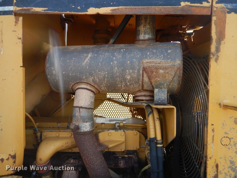 image for item DG8748 1997 Caterpillar D5M  dozer