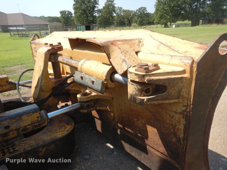 image for item DG8748 1997 Caterpillar D5M  dozer