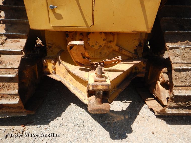 image for item DG8748 1997 Caterpillar D5M  dozer