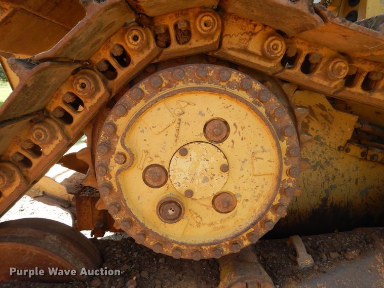 image for item DG8748 1997 Caterpillar D5M  dozer