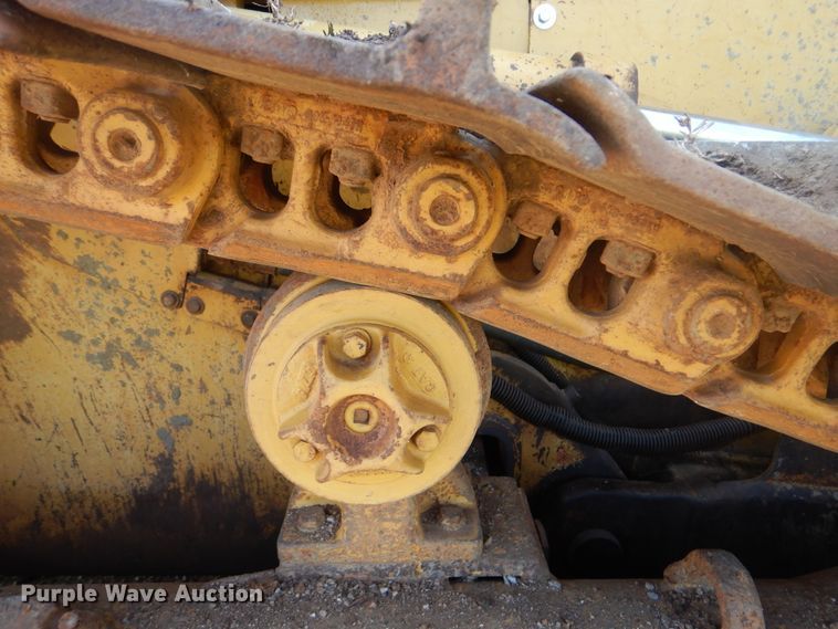 image for item DG8748 1997 Caterpillar D5M  dozer