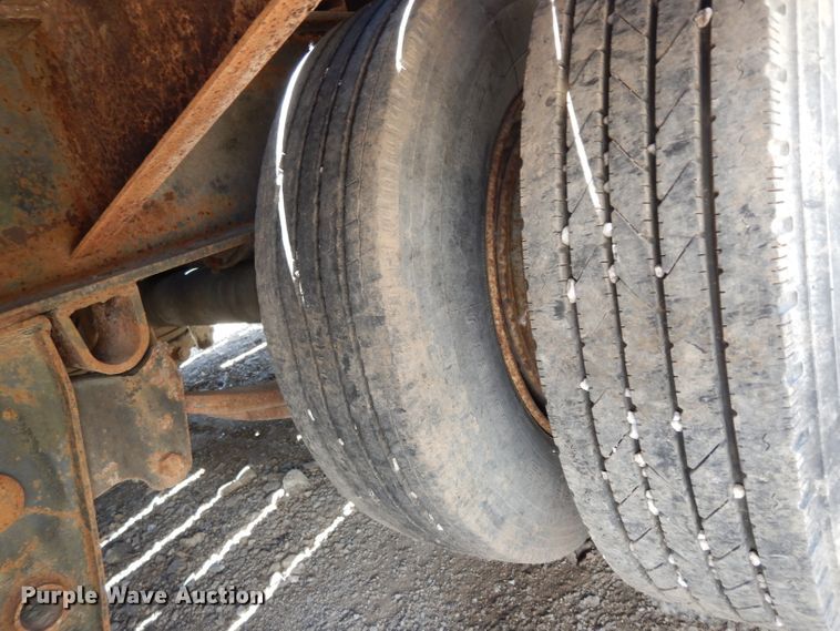 image for item DH2736 1998 Towmaster T40 equipment trailer