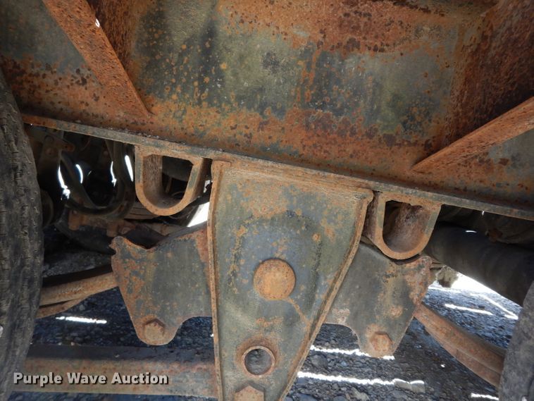 image for item DH2736 1998 Towmaster T40 equipment trailer