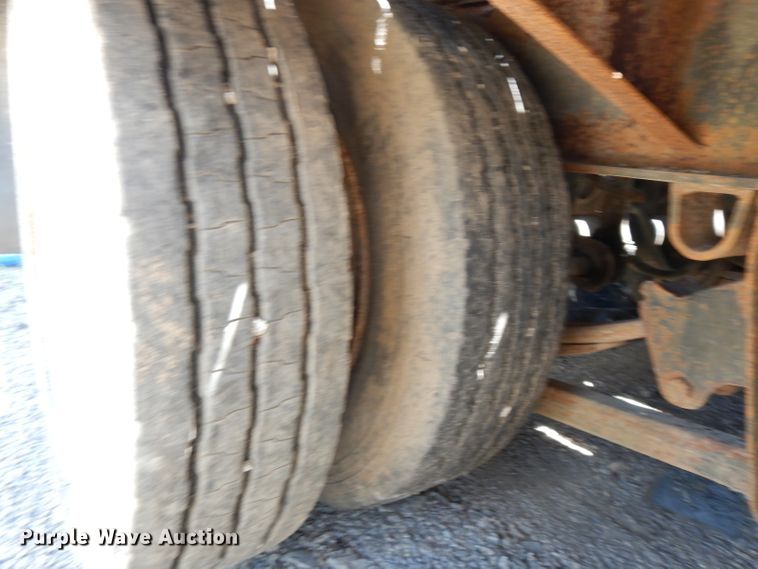 image for item DH2736 1998 Towmaster T40 equipment trailer