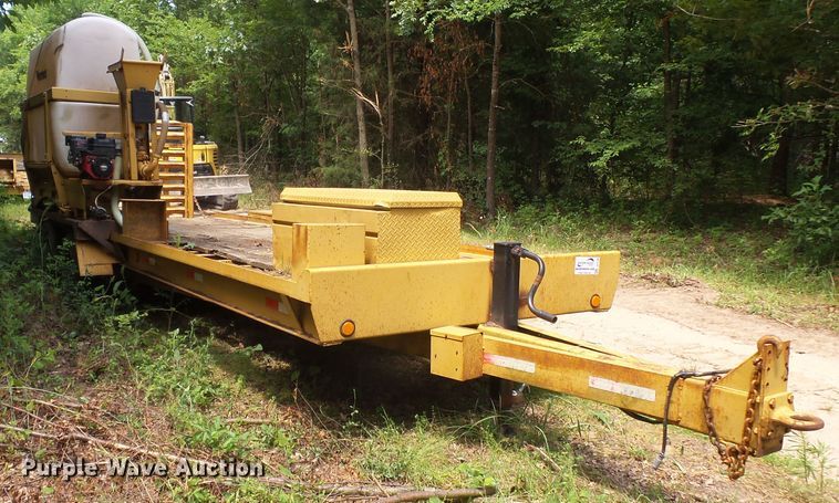 image for item DH3768 2000 Redi Haul FSL21210 equipment trailer