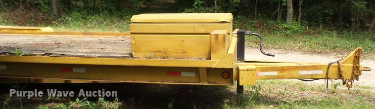 image for item DH3768 2000 Redi Haul FSL21210 equipment trailer