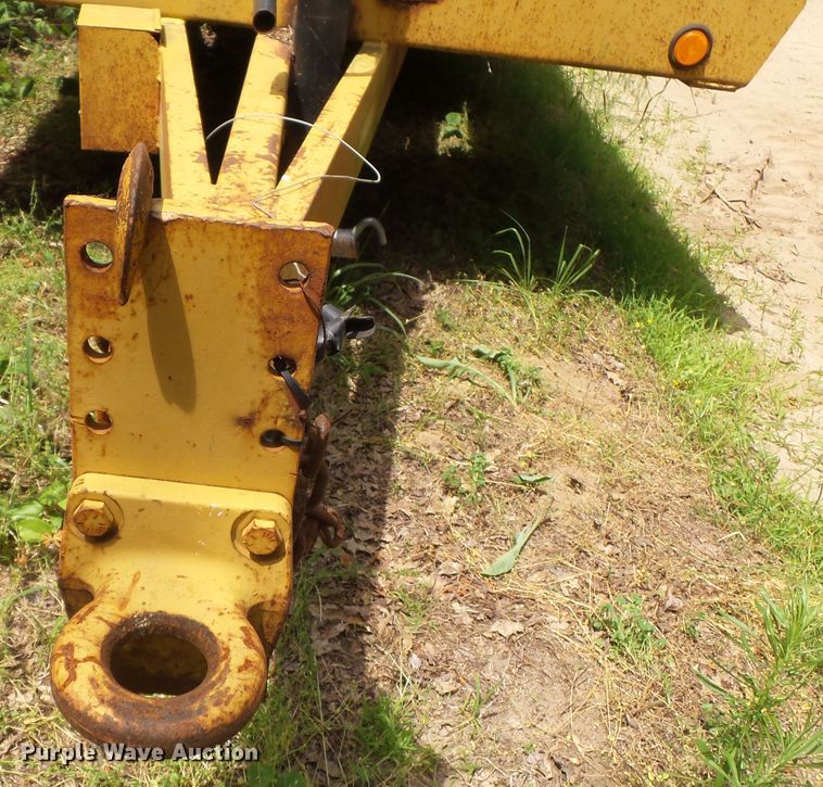 image for item DH3768 2000 Redi Haul FSL21210 equipment trailer