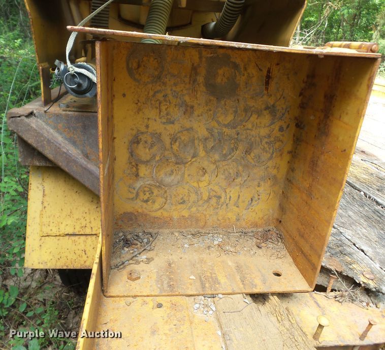 image for item DH3768 2000 Redi Haul FSL21210 equipment trailer