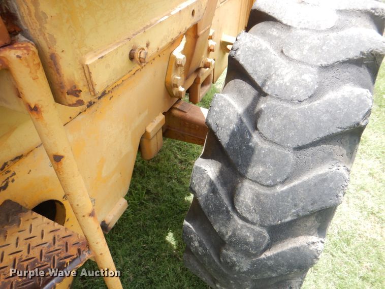 image for item DH5364 1980 Caterpillar 910  wheel loader