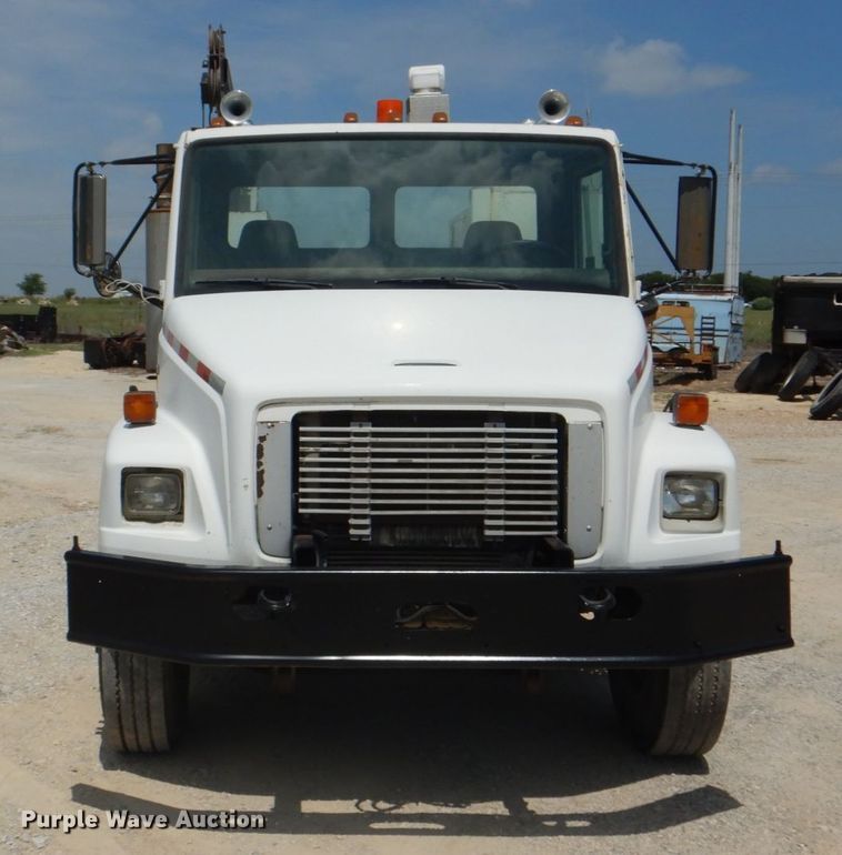 image for item DH5366 2000 Freightliner FL70  service truck with crane