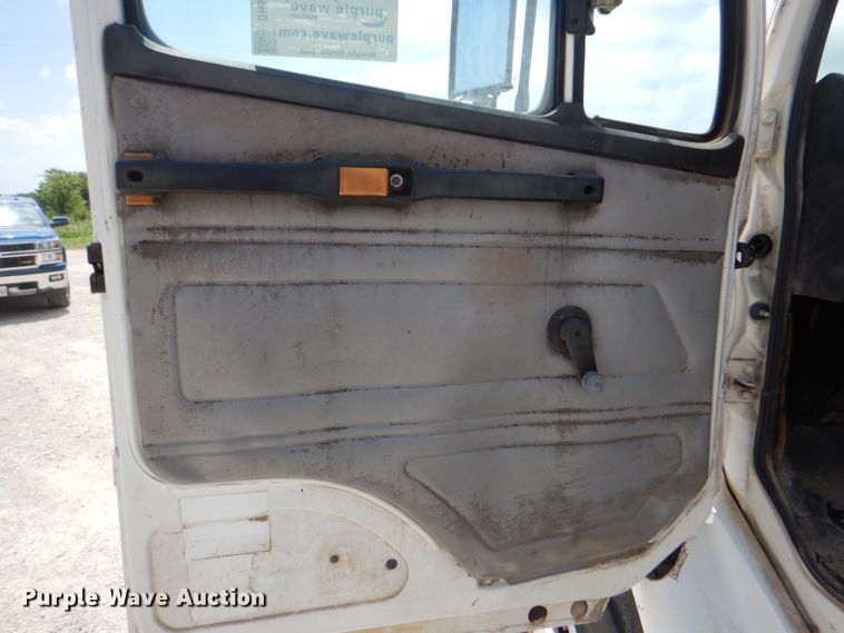 image for item DH5366 2000 Freightliner FL70  service truck with crane