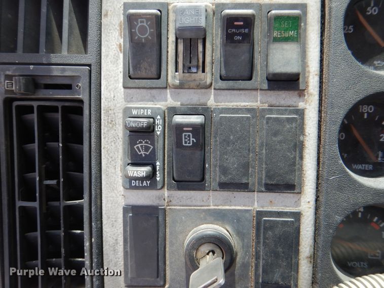 image for item DH5366 2000 Freightliner FL70  service truck with crane