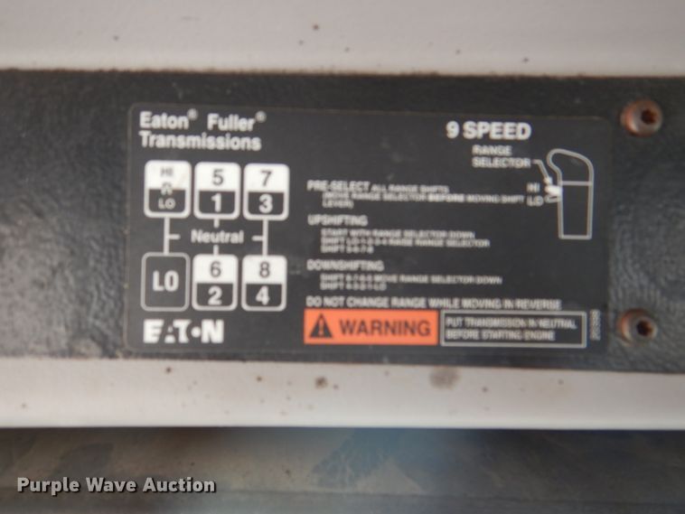 image for item DH5366 2000 Freightliner FL70  service truck with crane