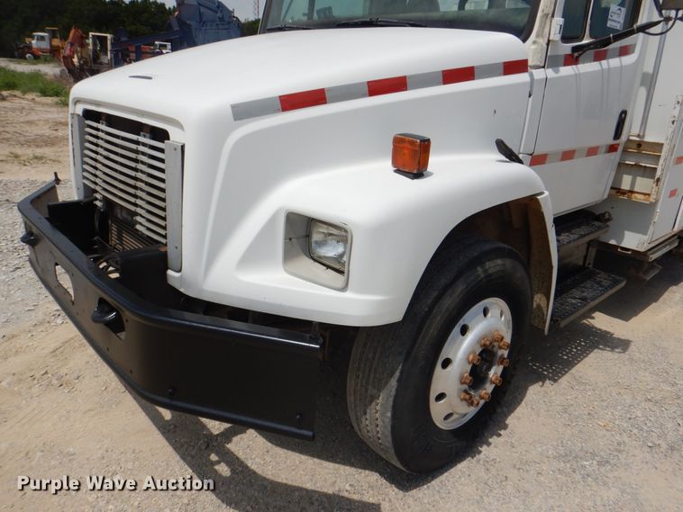 image for item DH5366 2000 Freightliner FL70  service truck with crane