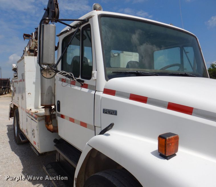 image for item DH5366 2000 Freightliner FL70  service truck with crane