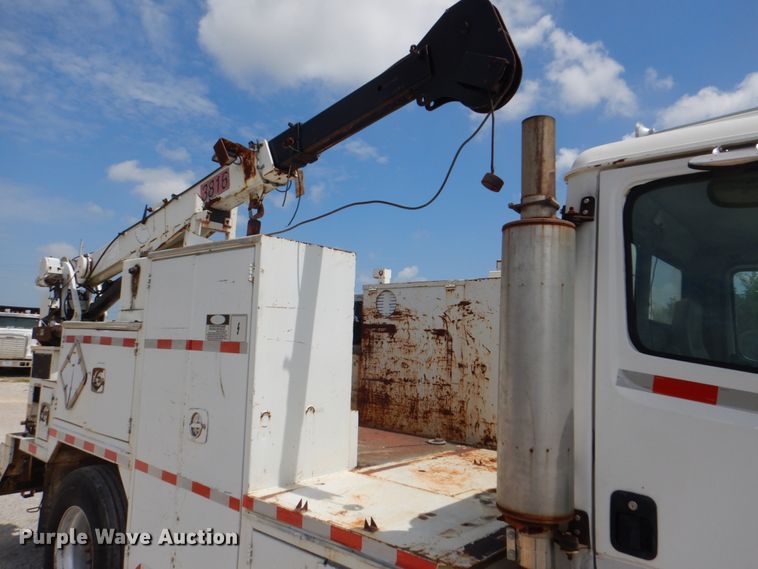 image for item DH5366 2000 Freightliner FL70  service truck with crane