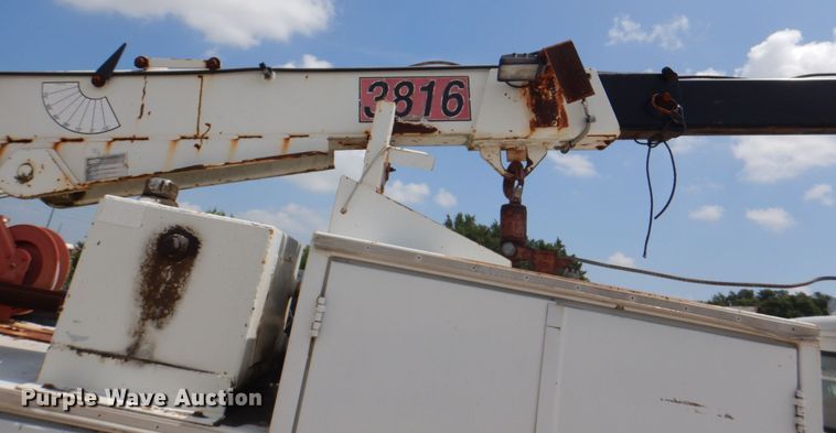 image for item DH5366 2000 Freightliner FL70  service truck with crane