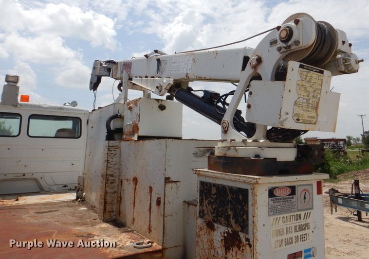 image for item DH5366 2000 Freightliner FL70  service truck with crane