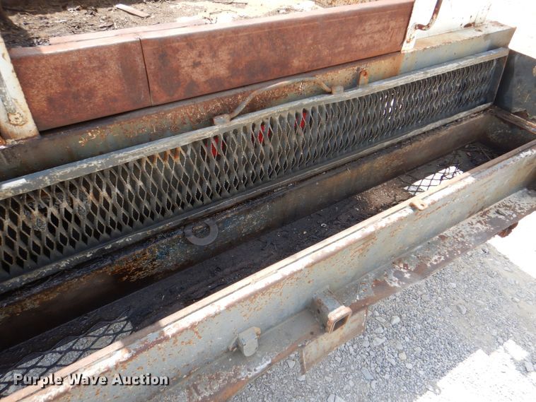 image for item DH5366 2000 Freightliner FL70  service truck with crane