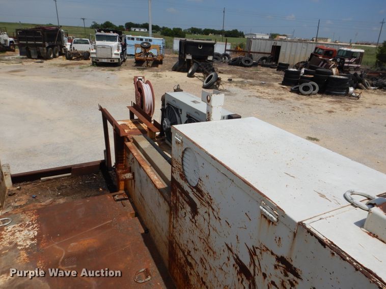 image for item DH5366 2000 Freightliner FL70  service truck with crane