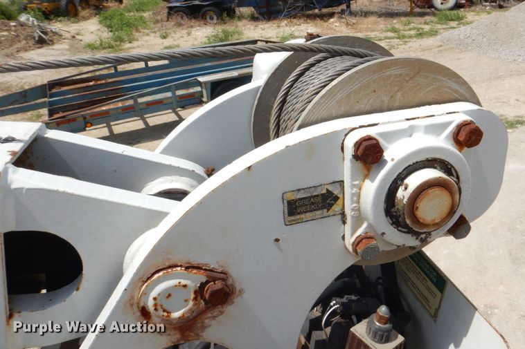 image for item DH5366 2000 Freightliner FL70  service truck with crane