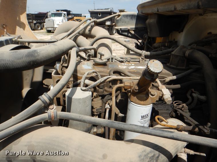 image for item DH5366 2000 Freightliner FL70  service truck with crane