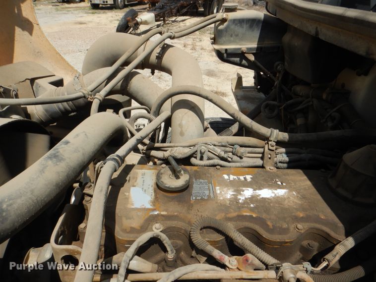 image for item DH5366 2000 Freightliner FL70  service truck with crane