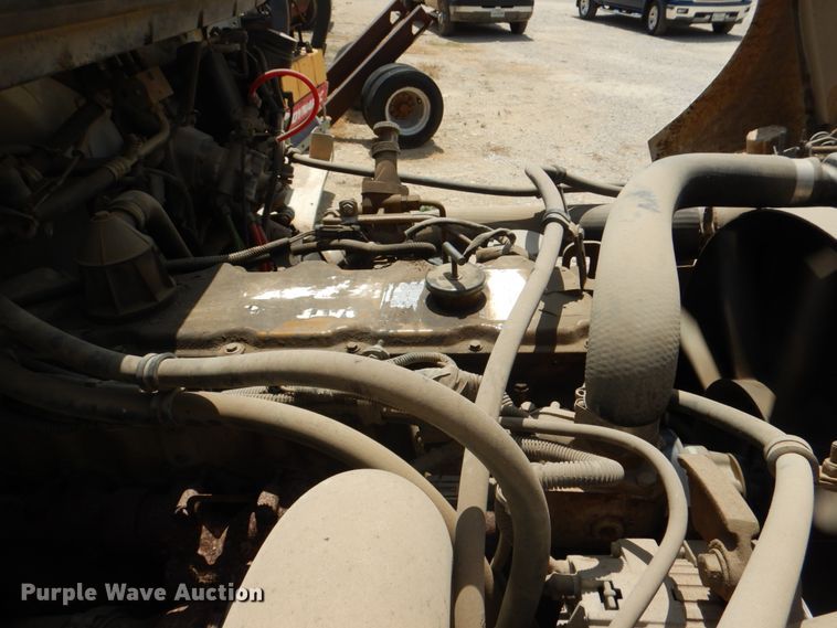 image for item DH5366 2000 Freightliner FL70  service truck with crane