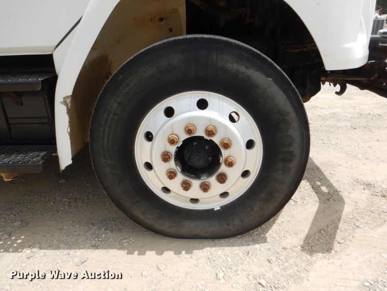 image for item DH5366 2000 Freightliner FL70  service truck with crane