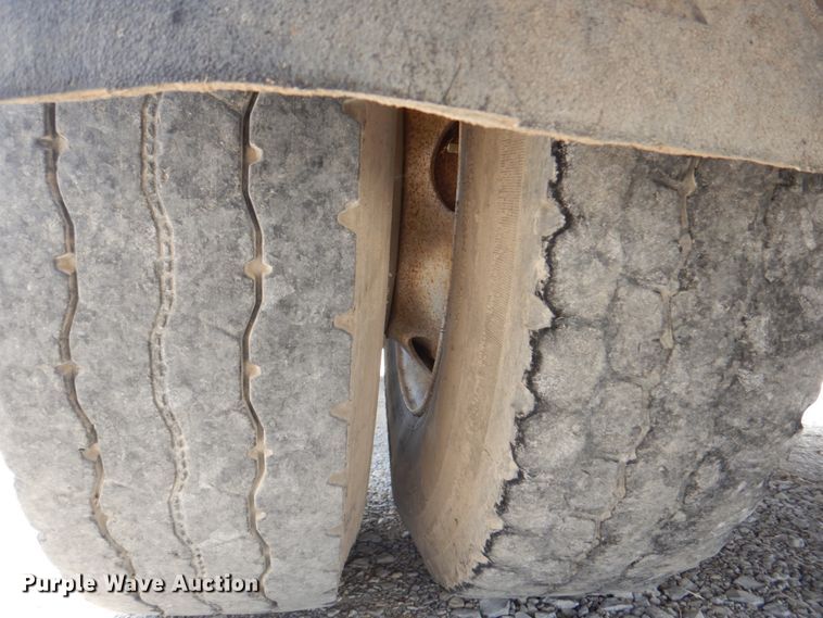 image for item DH5366 2000 Freightliner FL70  service truck with crane