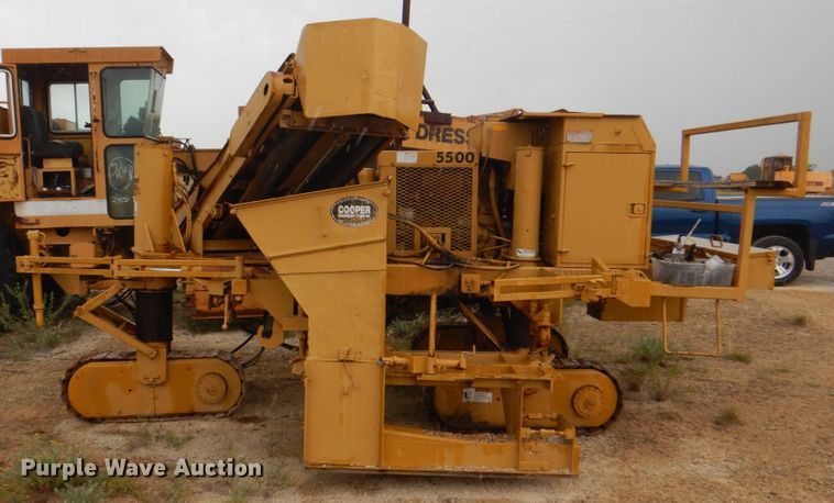 image for item DH5367 1985 Power Curber 5500 curb machine