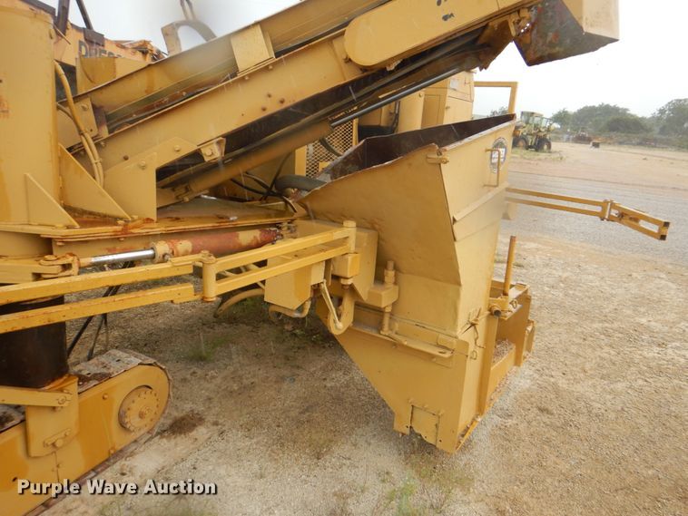 image for item DH5367 1985 Power Curber 5500 curb machine