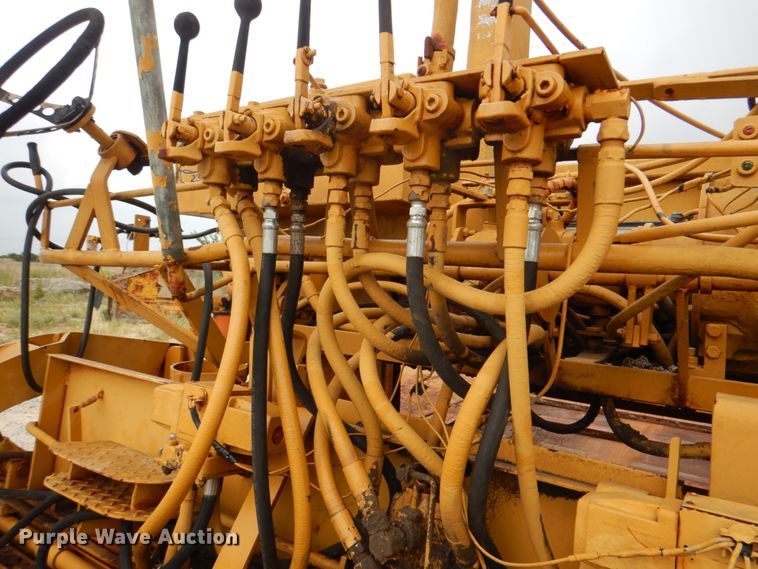 image for item DH5368 Mauldin 1500  paver