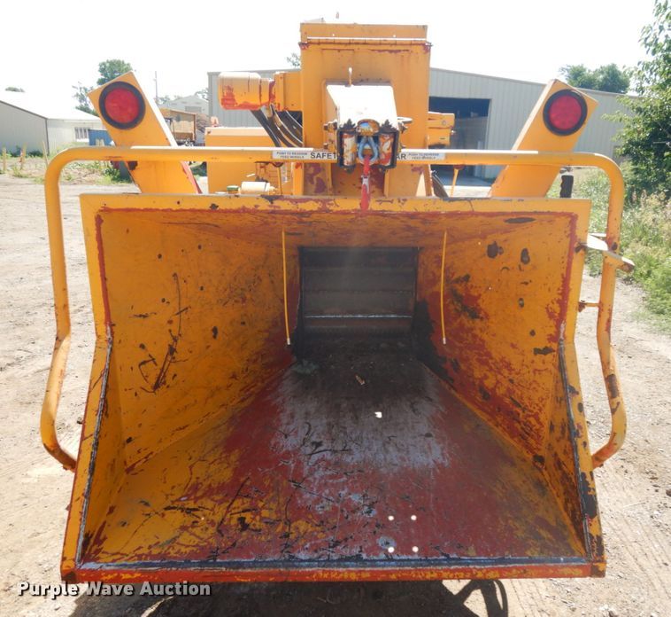 image for item DH6500 2014 Morbark M15RX wood chipper