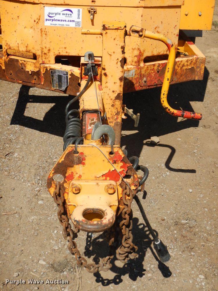 image for item DH6500 2014 Morbark M15RX wood chipper