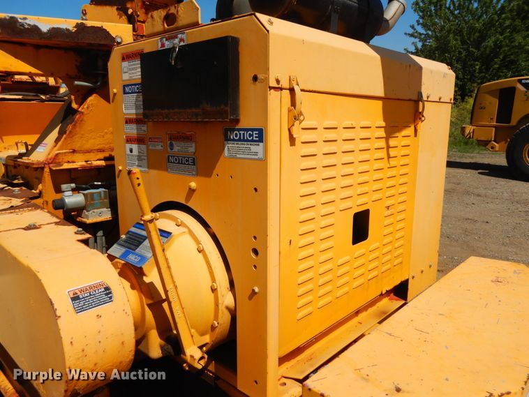 image for item DH6500 2014 Morbark M15RX wood chipper