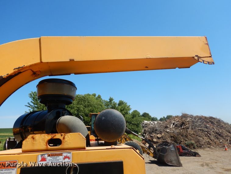image for item DH6500 2014 Morbark M15RX wood chipper
