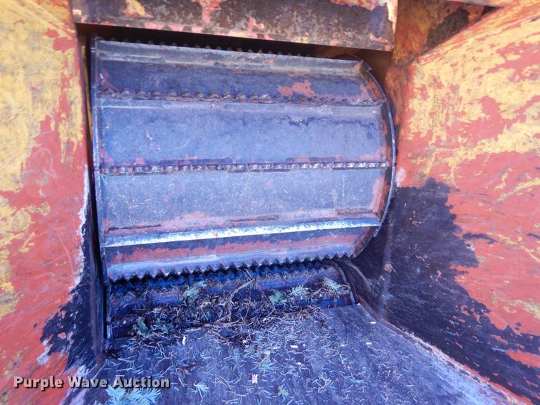 image for item DH6500 2014 Morbark M15RX wood chipper