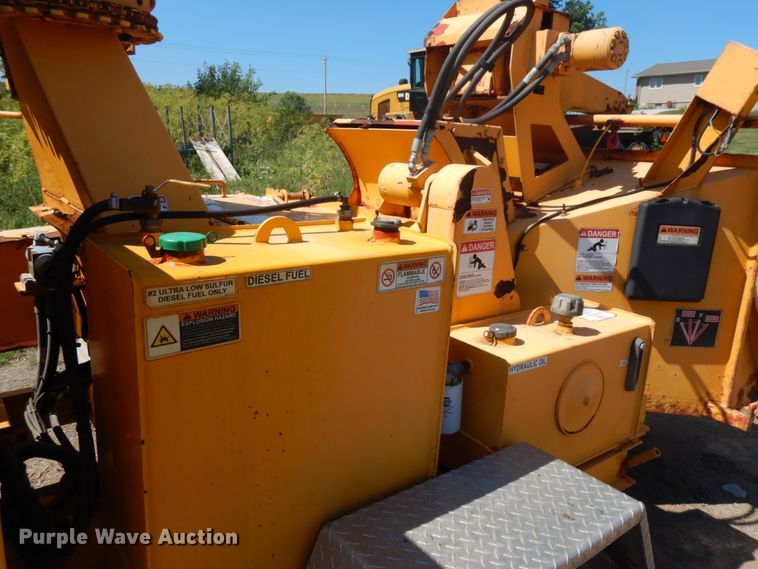 image for item DH6500 2014 Morbark M15RX wood chipper