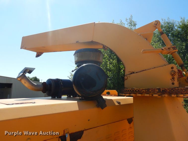 image for item DH6500 2014 Morbark M15RX wood chipper