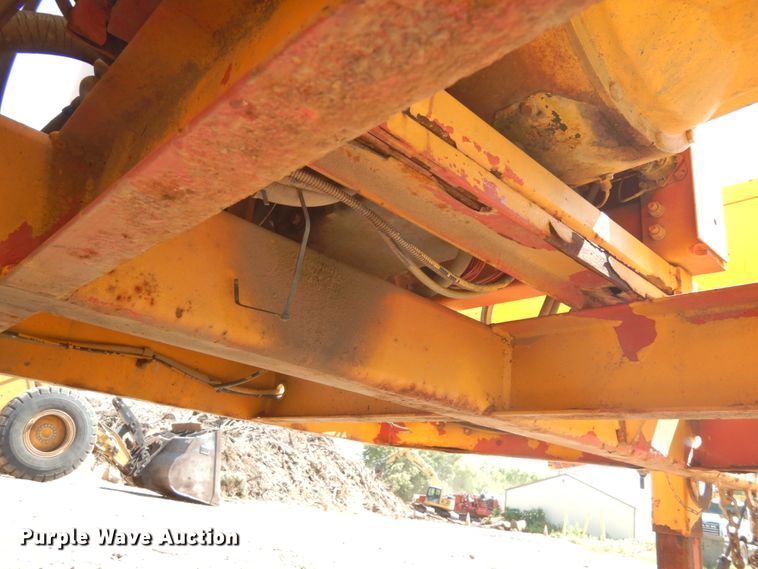 image for item DH6500 2014 Morbark M15RX wood chipper