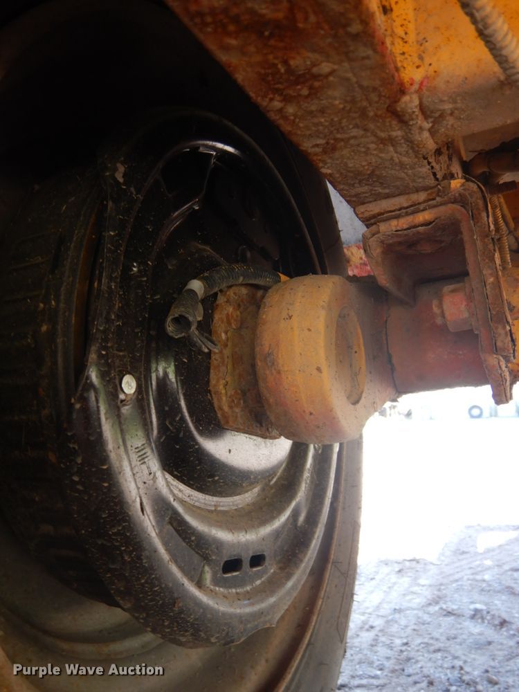 image for item DH6500 2014 Morbark M15RX wood chipper