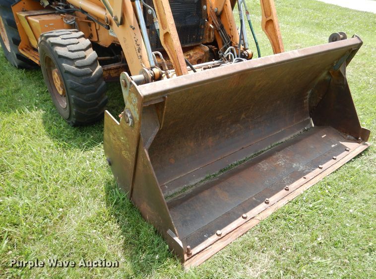 image for item DH7001 2002 Case 580 Super M  backhoe