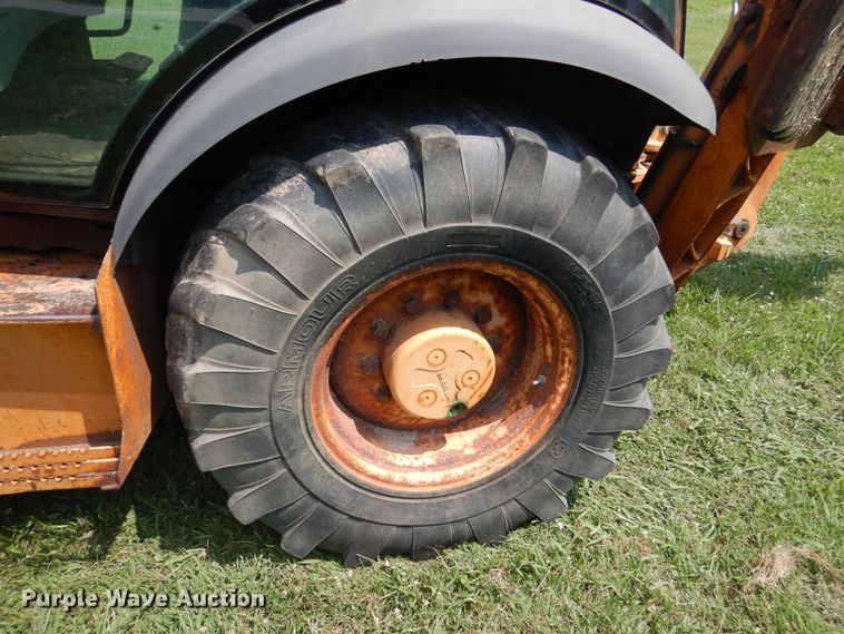 image for item DH7001 2002 Case 580 Super M  backhoe