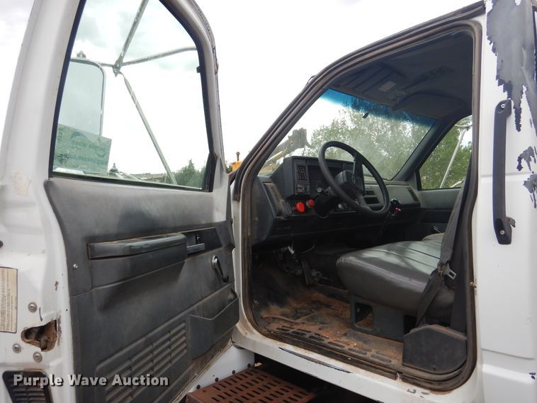 image for item DI0113 1996 Chevrolet Kodiak C6500  digger derrick truck