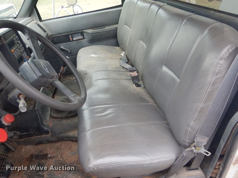 image for item DI0113 1996 Chevrolet Kodiak C6500  digger derrick truck