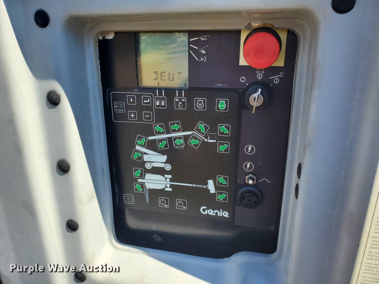 image for item DJ3142 2012 Genie Z80/60  boom lift