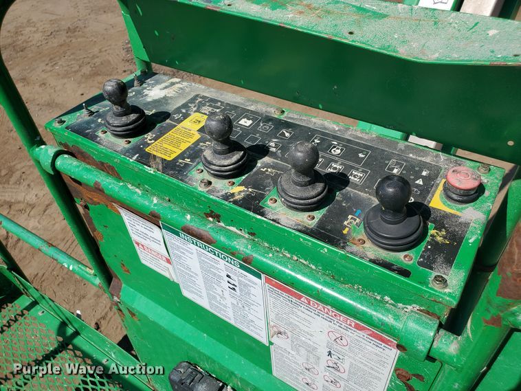 image for item DJ3142 2012 Genie Z80/60  boom lift