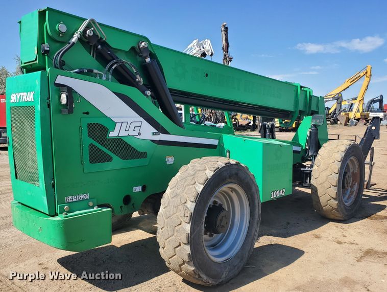 image for item DJ3143 2014 Sky Trak 10042  telehandler